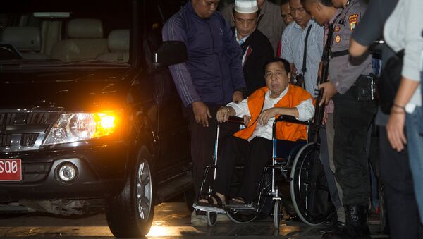 Indonesia's Speaker of the House Setya Novanto, identified as a suspect in a corruption case, arrives at the Corruption Eradication Commission (KPK) building in Jakarta, Indonesia November 19, 2017 in this photo taken by Antara Foto. Picture taken November 19, 2017 - Sputnik International