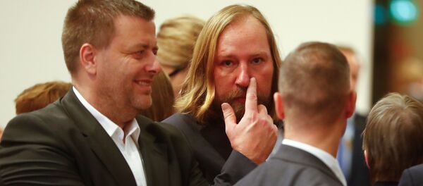 Anton Hofreiter of the Green Party during a break after the exploratory talks about forming a new coalition government collapsed in Berlin, Germany, November 20, 2017 Anton Hofreiter of the Green Party during a break after the exploratory talks about forming a new coalition government collapsed in Berlin, Germany, November 20, 2017 - Sputnik International