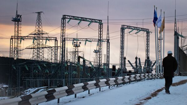 Fifteen mobile gas turbine power plants generate power for Crimea - Sputnik International
