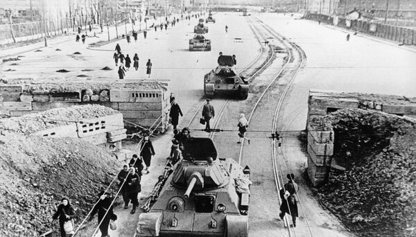 World War II Plaque to Red Army Soldiers Who Died in Leningrad Siege Unveiled in Manchester - Photos World War II Plaque to Red Army Soldiers Who Died in Leningrad Siege Unveiled in Manchester - Photos - Sputnik International