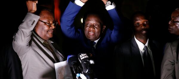 Zimbabwe's former Vice-President Emmerson Mnangagwa, who is due to be sworn in to replace Robert Mugabe as President, addresses supporters in Harare, Zimbabwe, November 22, 2017. - Sputnik International
