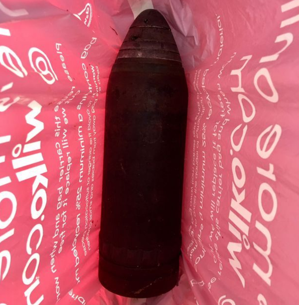 UK man turns in WWII-era artillery shell after using it as doorstop for 40 years - Sputnik International