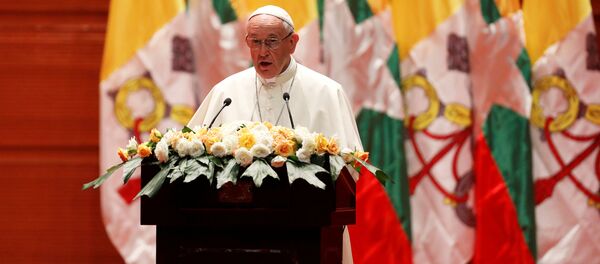 Pope Francis gives a speech during a meeting with members of the civil society and diplomatic corps in Naypyitaw, Myanmar - Sputnik International