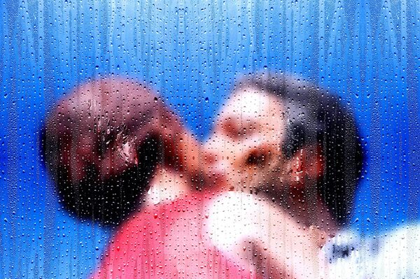 Man and woman kissing Man and woman kissing - Sputnik International