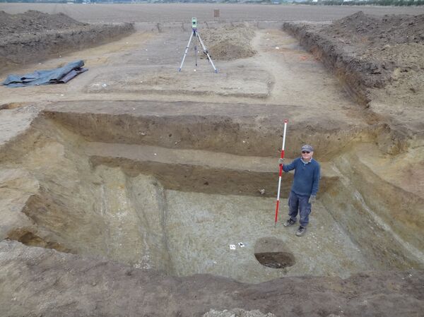 View of the defensive ditch at Ebbsfleet during the University of Leicester's excavation in 2016 View of the defensive ditch at Ebbsfleet during the University of Leicester's excavation in 2016 - Sputnik International