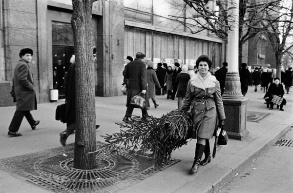 A Trip Down Memory Lane: Moscow in December, From 1935 Until Today - Sputnik International