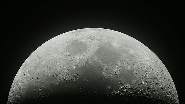 A waxing Moon over Moscow - Sputnik International
