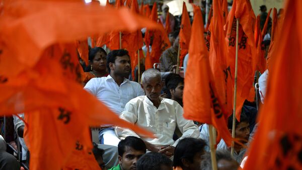 Indian United Hindu Front activists participate in a protest against the alleged 'Love Jihad' movement in New Delhi on September 23, 2014 - Sputnik International