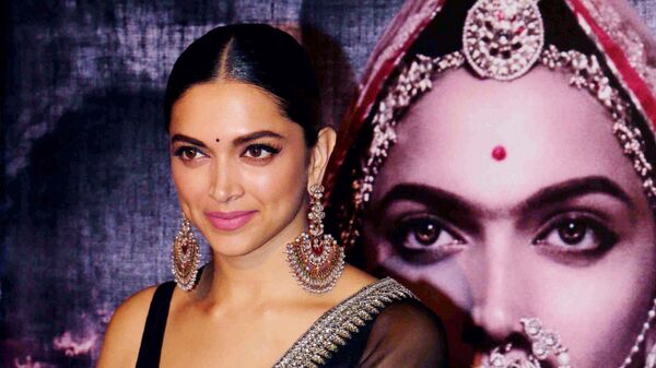 Indian Bollywood actress Deepika Padukone poses for a photograph during a promotional event for the forthcoming Hindi film 'Padmavati' directed by Sanjay Leela Bhansali in Mumbai on late October 31, 2017 - Sputnik International