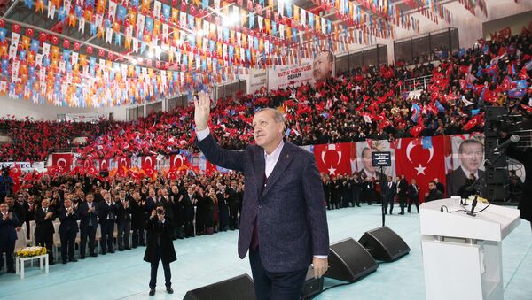 Turkish President Tayyip Erdogan greets his supporters during a meeting of his ruling AK Party in Sivas, Turkey December 10, 2017 - Sputnik International