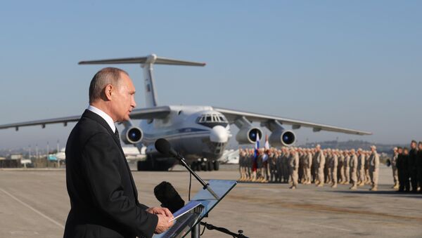 President Vladimir Putin visits Khmeimim Air Base in Syria - Sputnik International