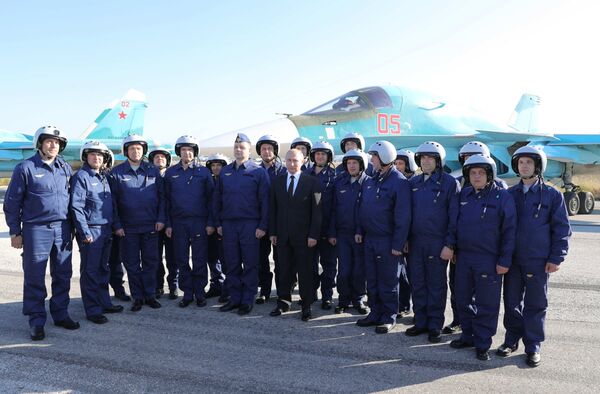 President Vladimir Putin visits Hmeymim Air Base in Syria President Vladimir Putin visits Hmeymim Air Base in Syria - Sputnik International