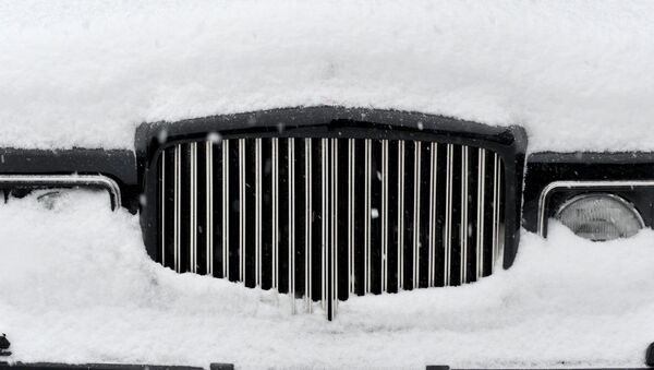 The front grill of a Bentley parked in the lot of a luxury vintage car dealership in downtown Greenwich, Connecticut March 14, 2017 - Sputnik International