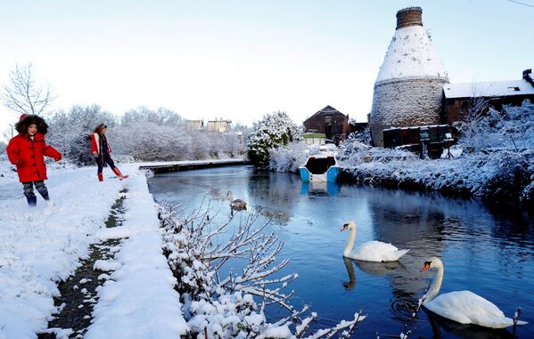 It's the Most Wonderful Time of the Year! Winter Fun Across the Globe - Sputnik International