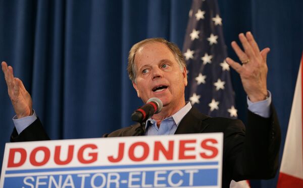 Democrat Doug Jones, who won the special U.S. Senate election against Republican candidate Roy Moore, speaks during a news conference in Birmingham, Alabama, U.S., December 13, 2017 Democrat Doug Jones, who won the special U.S. Senate election against Republican candidate Roy Moore, speaks during a news conference in Birmingham, Alabama, U.S., December 13, 2017 - Sputnik International