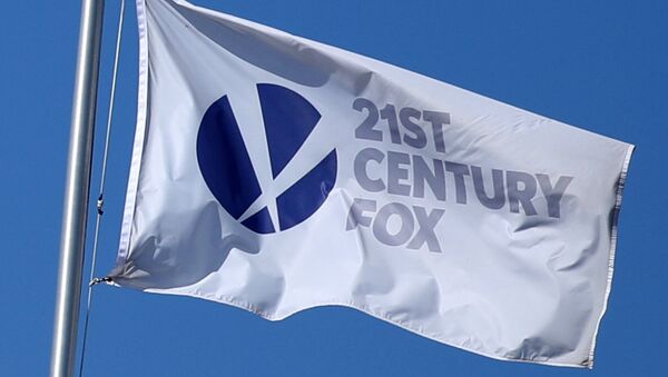 The Twenty-First Century Fox Studios flag flies over the company building in Los Angeles, California U.S. on November 6, 2017 - Sputnik International