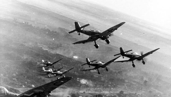 Ju 87s in attack formation on the Eastern Front. - Sputnik International
