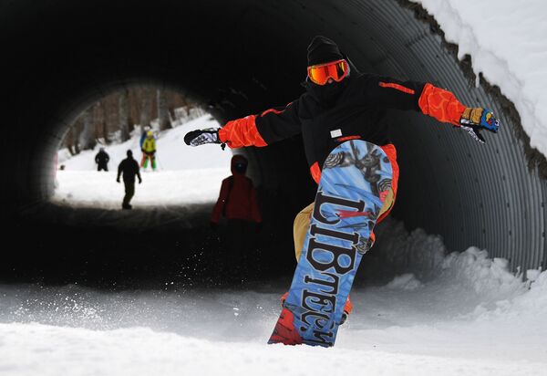 Time to Hit the Slopes! Sochi's Major Ski Destination Kicks Off Winter Season - Sputnik International