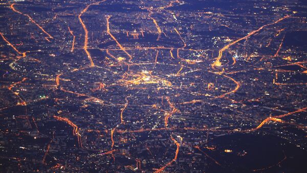 A view of Moscow at night from an airplane - Sputnik International