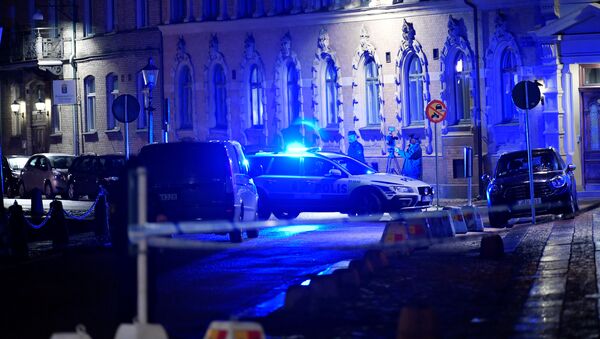Police is seen at the site of an attack near a synagogue in Gothenburg, Sweden December 9, 2017 - Sputnik International
