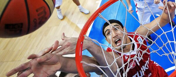 Enes Kanter of Turkey (C) vies during their game against Serbia during a 2011 European championship second round group E, basketball game in Vilnius. (File) Enes Kanter of Turkey (C) vies during their game against Serbia during a 2011 European championship second round group E, basketball game in Vilnius. (File) - Sputnik International