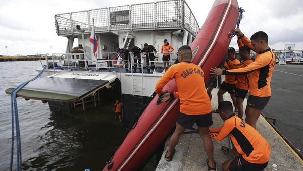 Philippine Coast Guard divers (File) - Sputnik International