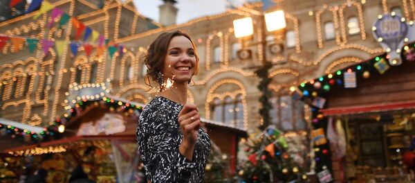 The Holidays Are Coming! The Christmas Lights of Moscow - Sputnik International
