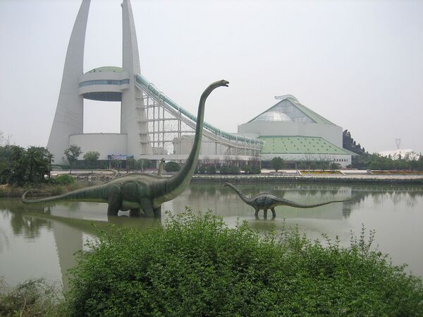 China Dinosaurs Park's lake - Sputnik International