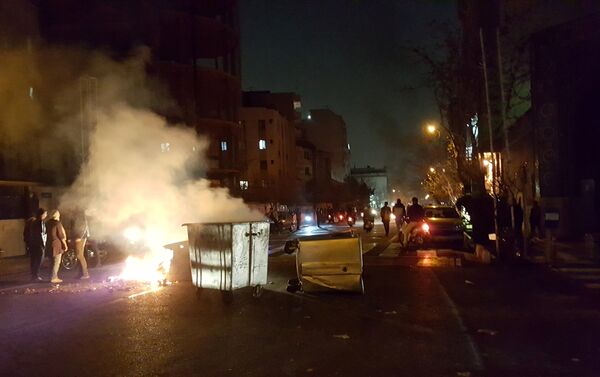 People protest in Tehran, Iran December 30, 2017 in this picture obtained from social media - Sputnik International