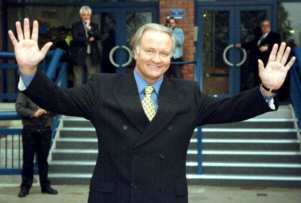 Ron Atkinson smiles at a press conference after he was named the the new Sheffield Wednesday manager in Sheffield, England, 14 November, 1997 Ron Atkinson smiles at a press conference after he was named the the new Sheffield Wednesday manager in Sheffield, England, 14 November, 1997 - Sputnik International