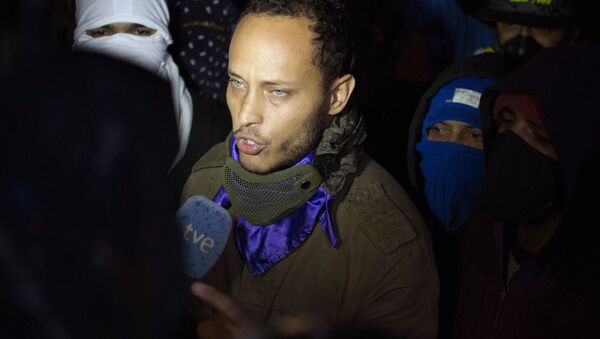 Oscar Perez speaks to the press at a night vigil to honor the more than 90 people killed during three months of anti-government protests, in Caracas, Venezuela. (File) - Sputnik International