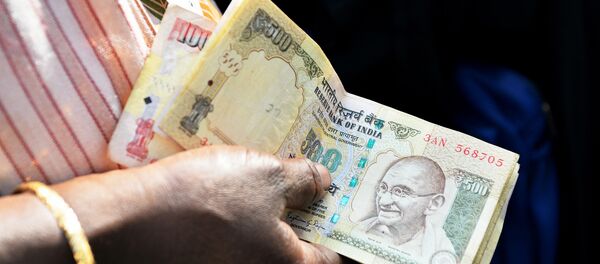 People waiting to exchange demonitised Indian currency in Bangalore. (File) - Sputnik International