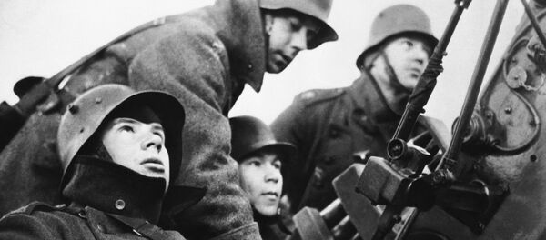 A Finnish anti-aircraft gun crew. (File) - Sputnik International