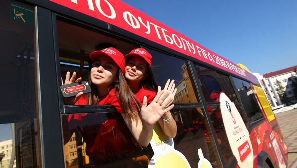 2018 FIFA World Cup branded bus unveiled in Saransk - Sputnik International