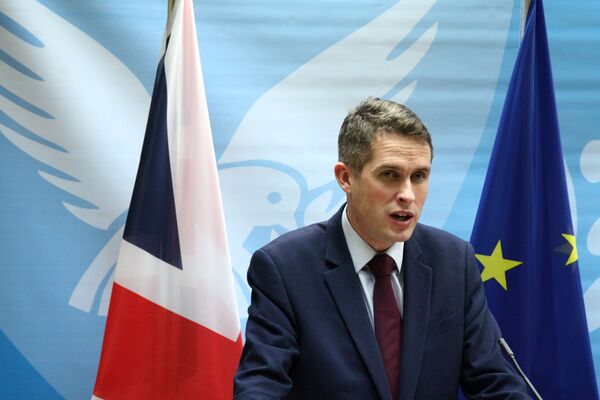 British Defence Secretary Gavin Williamson speaks to the media during a news conference in Nicosia - Sputnik International