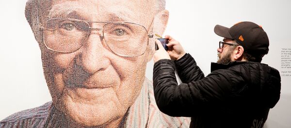 A visitor to the IKEA museum takes a mobile photo of a picture of Ingvar Kamprad, founder of Swedish multinational furniture retailer IKEA, in Almhult, Sweden, January 28, 2018 A visitor to the IKEA museum takes a mobile photo of a picture of Ingvar Kamprad, founder of Swedish multinational furniture retailer IKEA, in Almhult, Sweden, January 28, 2018 - Sputnik International