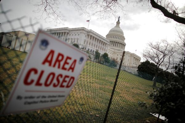 U.S. Capitol building is seen during the third day of a government shutdown in Washington, U.S. January 22, 2018 - Sputnik International