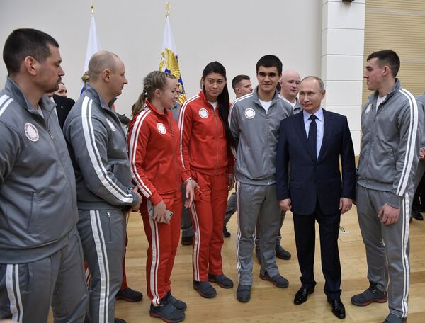 President Vladimir Putin meets with Russian athletes competing in 23rd Winter Olympic Games in PyeongChang President Vladimir Putin meets with Russian athletes competing in 23rd Winter Olympic Games in PyeongChang - Sputnik International