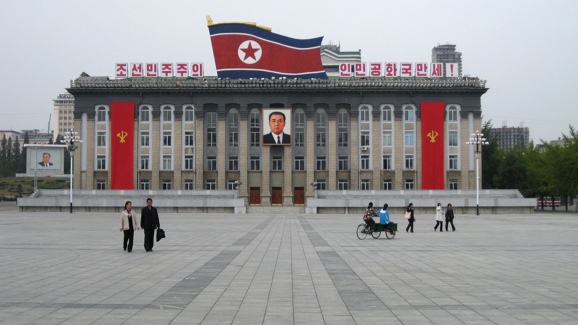 The Central Square, named after Korea's found Kim Il Seng, in Pyongyang. File photo - Sputnik International, 1920, 13.09.2021