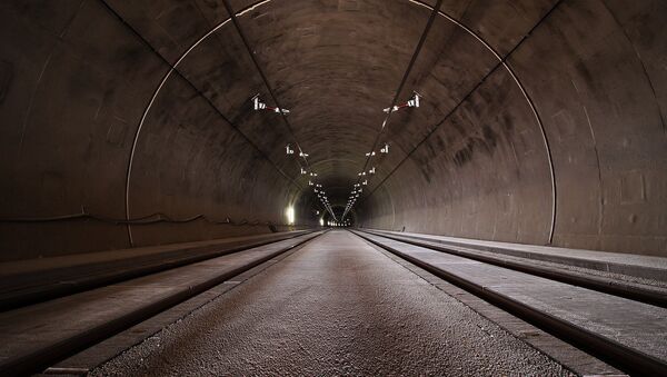 Tunnel - Sputnik International