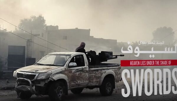 Screengrab from Daesh's new propaganda video, featuring the ample use of women fighters. - Sputnik International