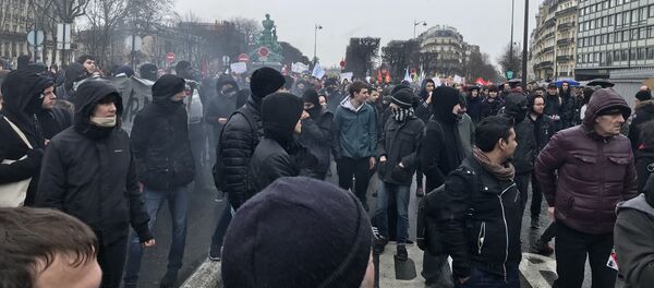 High school students take part in a rally to protest against a proposed reform of the Baccalaureat (France's high school diploma) - Sputnik International