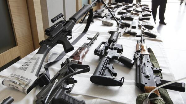 In this July 22, 2010, file photo, various guns are displayed at the Chicago FBI office - Sputnik International