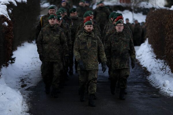 Merkel Agrees to Boost German Military Spending Amid Trump's Pressure Merkel Agrees to Boost German Military Spending Amid Trump's Pressure - Sputnik International
