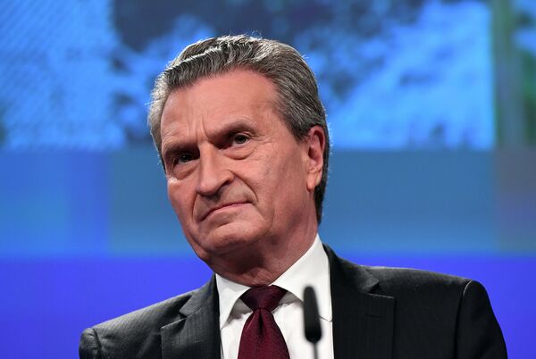 EU Commissioner Gunther Oettinger attends a press conference at the European Commission in Brussels on February 14, 2018 EU Commissioner Gunther Oettinger attends a press conference at the European Commission in Brussels on February 14, 2018 - Sputnik International
