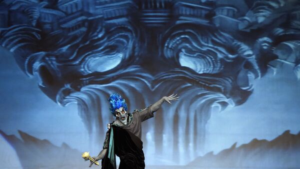 Contestant Jose Davalos performs as Hades from Hercules during the 41st Annual Comic-Con Masquerade costume competition on Saturday, July 11, 2015, in San Diego, Calif. - Sputnik International