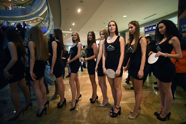 In Heels We Trust: 'Miss Russia' Beauty Pageant Casting - Sputnik International