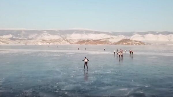 Ice Storm Race On Frozen Lake Baikal - Sputnik International
