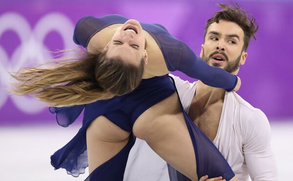 Figure Skating - Pyeongchang 2018 Winter Olympics - Ice Dance free dance competition final - Gangneung, South Korea - February 20, 2018 - Gabriella Papadakis and Guillaume Cizeron of France perform - Sputnik International