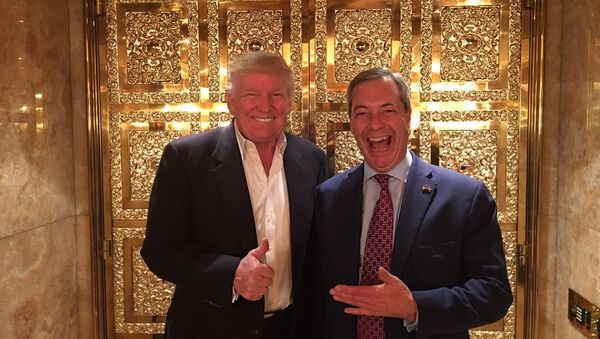 Nigel Farage (R) and Donald Trump - Sputnik International